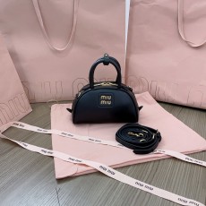 miumiu 5B